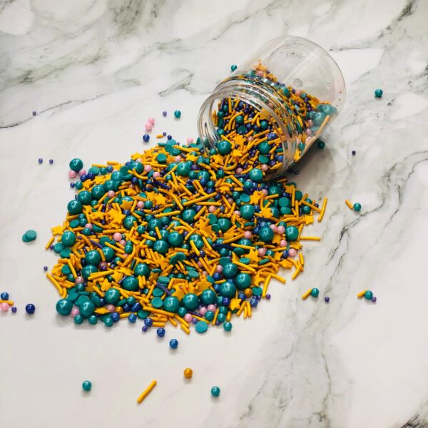 Mixed Sugar Sprinkles 100g (Bluish Green /Gold)  رشات سكر مشكلة 100 جرام (أخضر مزرق / ذهبي)