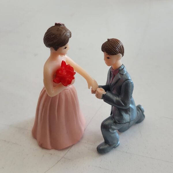 3D Wedding Couple Cake Topper (5 cm) - 2 زينة كعكة الزوجين