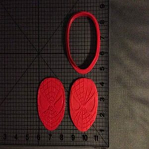 Spiderman Face Plastic cookie cutter set - 2pcs  طقم قطاعات كوكيز بلاستيك وجه سبايدر مان - 2 قطعة