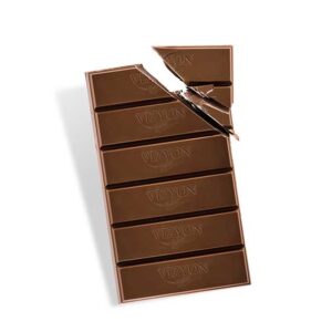 Milk Compound Chocolate Block 2.5 kg Vizyon Brand  كتلة الشوكولاتة بالحليب 2.5 كجم ماركة فيزيون