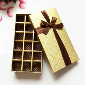 18 grids Chocolate Boxes (3x6)  صندوق الشوكولاتة