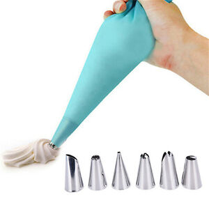 Piping bag and nozzle set (15s) - (Reusable)  مجموعة كيس الأنابيب والفوهة (15 ثانية) - (قابلة لإعادة الاستخدام)