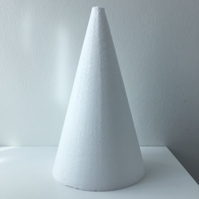 Styrofoam Dummy Cone Base 6" x Height 10" قاعدة مخروطية من الستايروفوم 6 بوصة × ارتفاع 10 بوصة