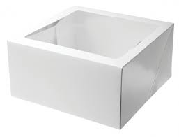 Normal Cake Box with Clear Top (20x20x10 cm)  علبة كيك عادية بسطح شفاف (20x20x10 سم)