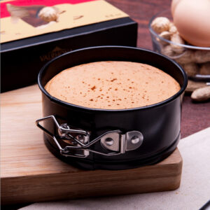 NON STICK SPRINGFORM ROUND PAN 9" (22 cm)  مقلاة سبرينغفورم مستديرة غير لاصقة مقاس 9 بوصة (22 سم)